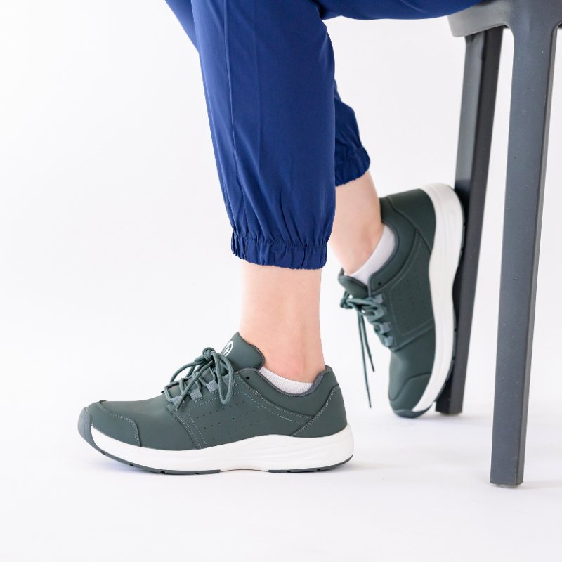 Stride Cushion Work Shoes for Comfort & Pain-Free | Non-Slip, Easy to Clean, Fluid-Resistant